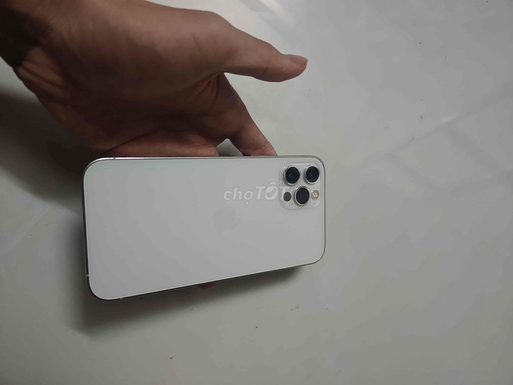 Apple iPhone 12 Pro 128GB Trắng Đã sử dụng. Mua bán Điện thoại tại Quận Tân Phú Tp Hồ Chí Minh được đăng bởi Lê Bá Minh hình 1