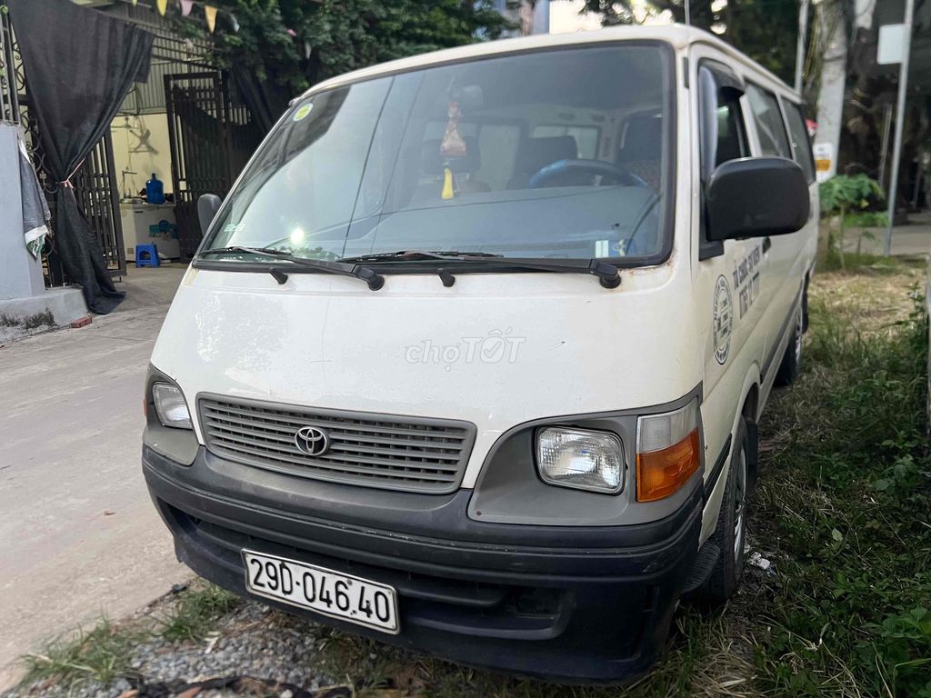 Toyota Van 2003, белый, 6 мест