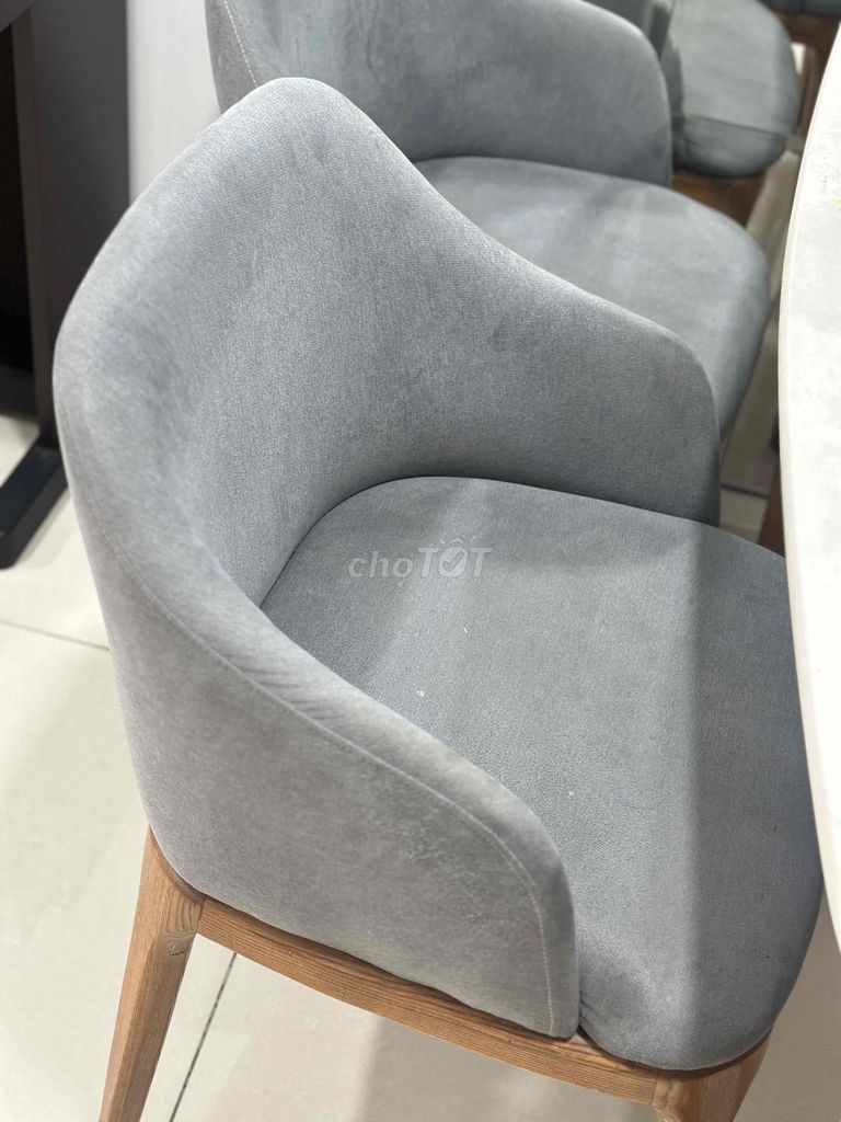 Ghế Grace Có Tay (Ghế Bàn Ăn). Mua bán Bàn ghế tại Quận Tân Bình Tp Hồ Chí Minh được đăng bởi Tự Huỳnh hình 1