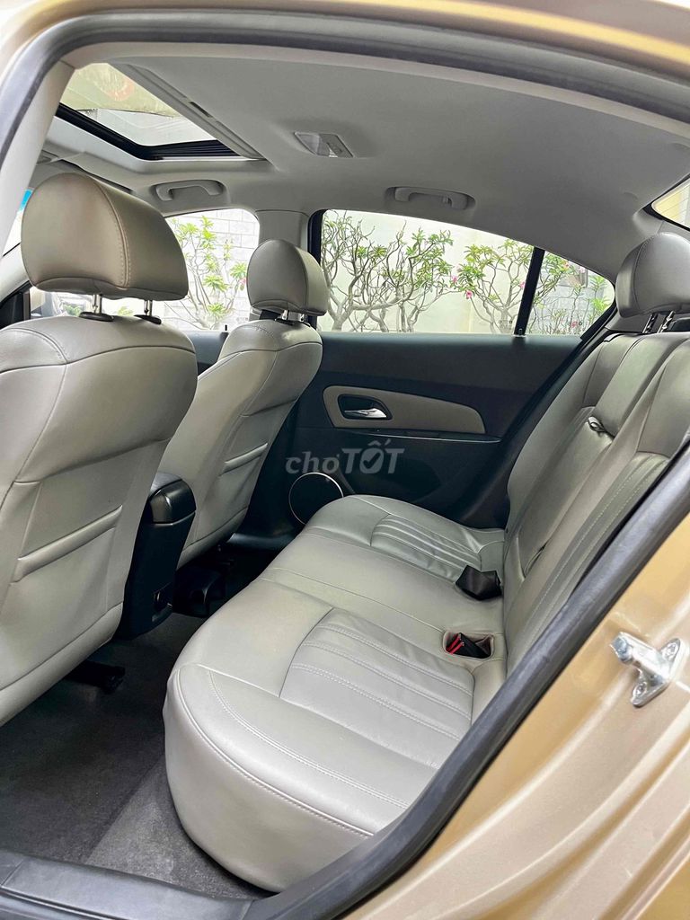 Chevrolet Cruze LTZ 2016. Form mới. Xe gia đình. Mua bán Ô tô tại Quận 7 Tp Hồ Chí Minh được đăng bởi Ô tô Thái Hiền hình 9