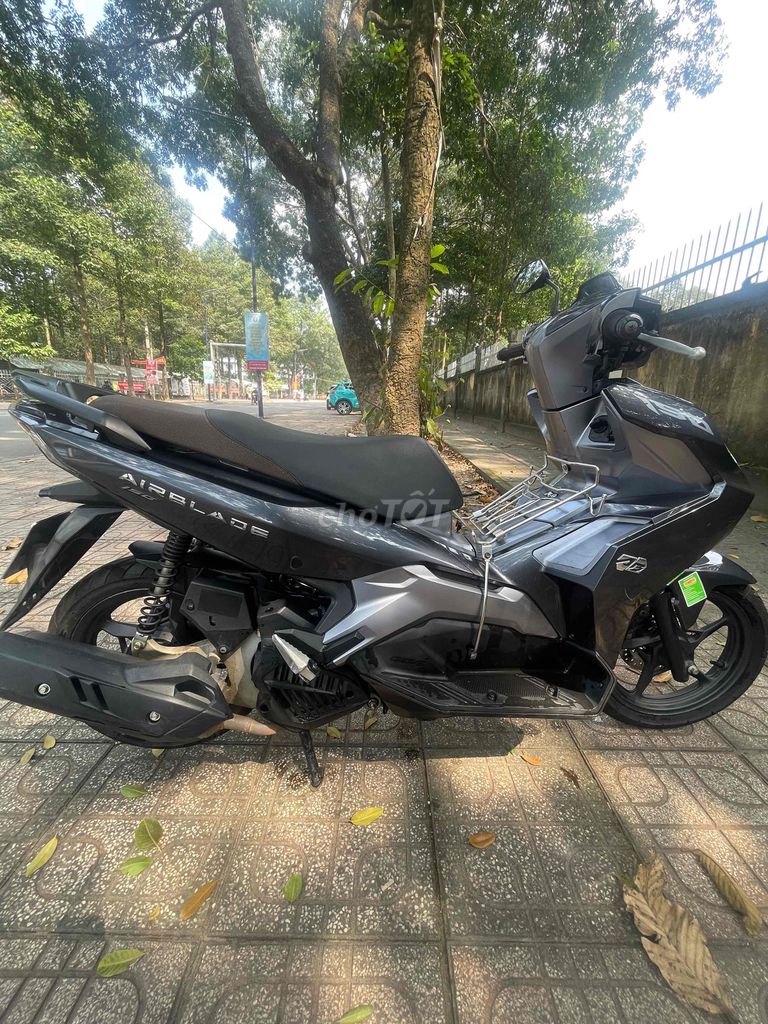 Honda Air Blade 150cc Xám bạc đen. Mua bán Xe máy tại Huyện Long Thành Đồng Nai được đăng bởi nguyễn tấn tài hình 3