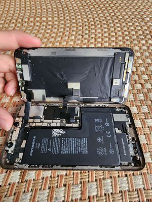 Apple iPhone Xs Vàng mất nguồn