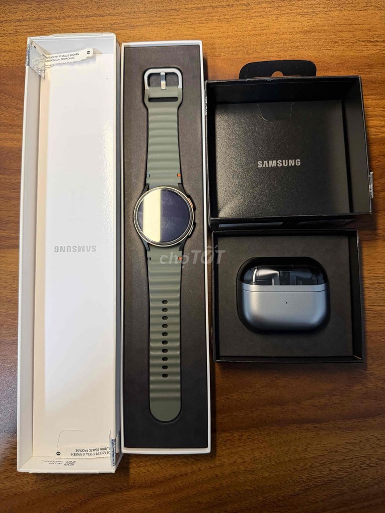 Samsung Watch 7 40mm và Buds 3 Pro. Mua bán Thiết bị đeo thông minh tại Quận 7 Tp Hồ Chí Minh được đăng bởi Dũng hình 1