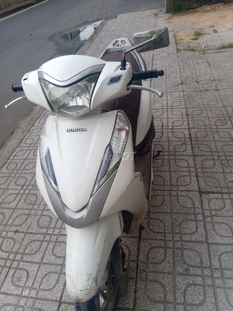Honda Lead 125 Белый