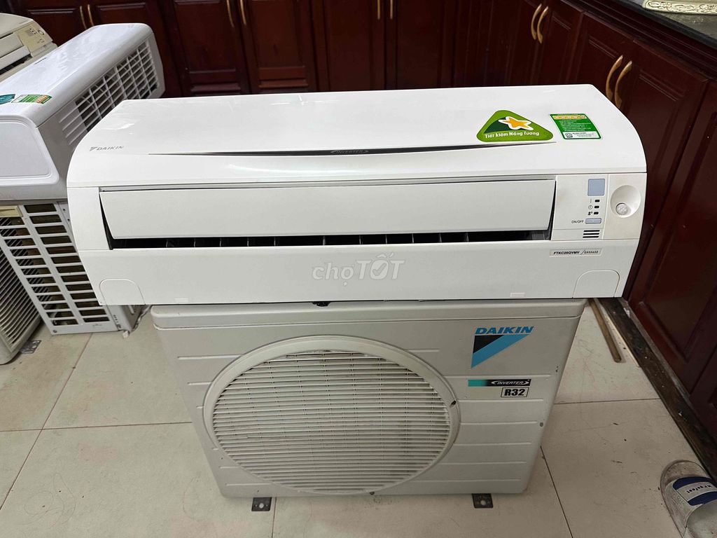 Máy lạnh Daikin Inverter 1 ngựa , đời thái lan. Mua bán Máy lạnh, điều hoà tại Quận Hải Châu Đà Nẵng được đăng bởi dương hình 1
