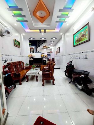 NGỘP GIẢM 700 TRIỆU, ĐƯỜNG TRẦN VĂN GIÀU, P. TÂN TẠO, QUẬN BÌNH TÂN