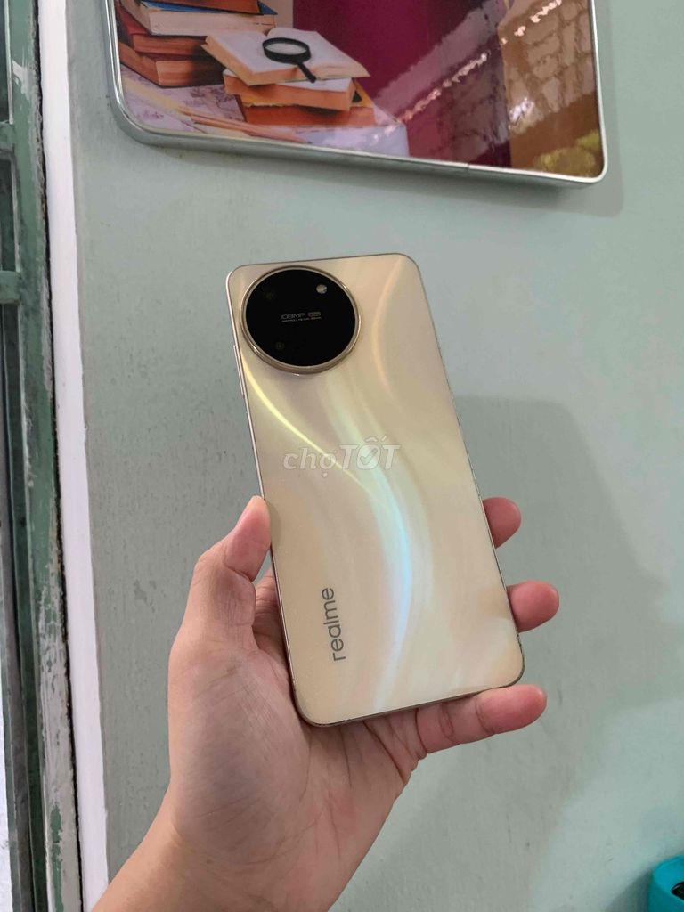 Realme Realme 11 128GB/8GB Vàng S-Amoled, mới 99%. Mua bán Điện thoại tại Quận Hải Châu Đà Nẵng được đăng bởi Hieu hình 1