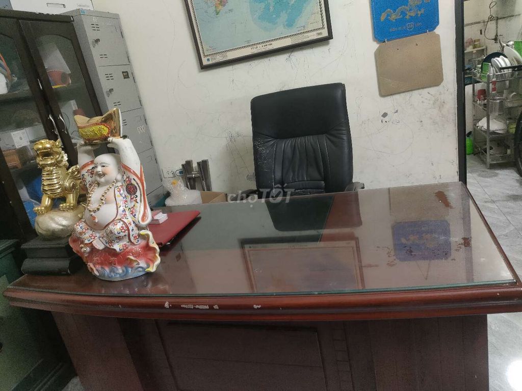 Thanh lý bàn ghế giám đốc. Mua bán Đồ dùng văn phòng tại Quận Hoàng Mai Hà Nội được đăng bởi Trang nguyen hình 1