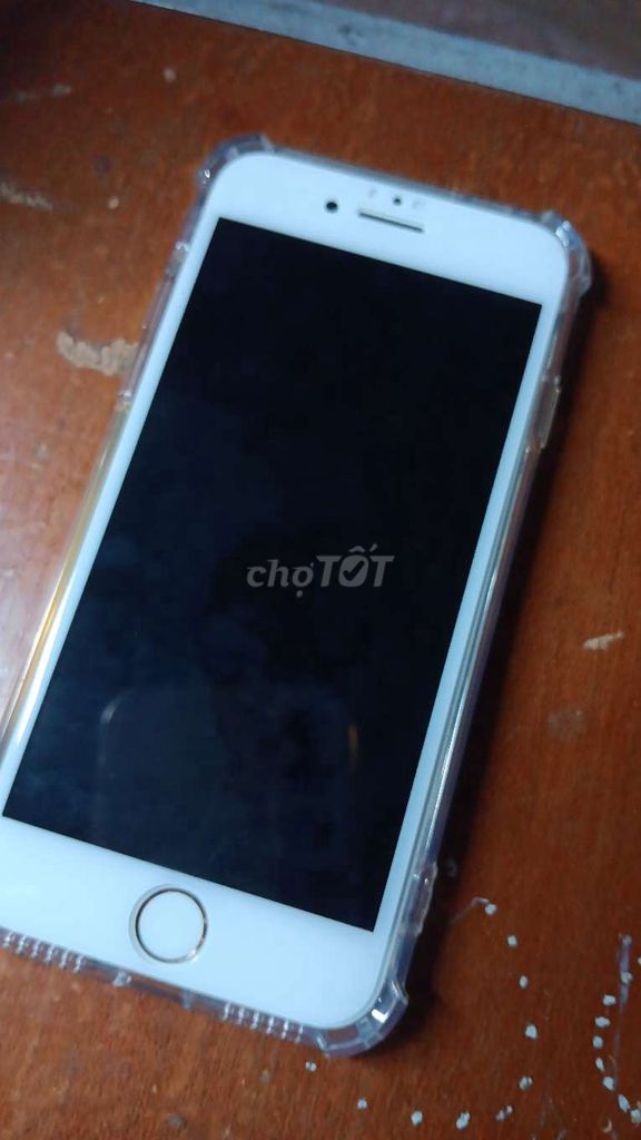 Apple iPhone 8 Vàng. Mua bán Điện thoại tại Huyện Tiên Du Bắc Ninh được đăng bởi Trần Nhật Mai hình 1