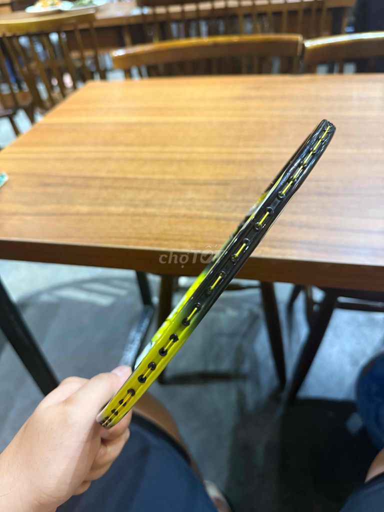 Cần pass cây vợt proace cho người mới chơi