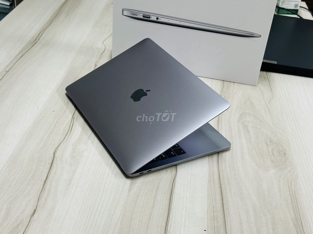 Macbook Pro 2017 13' (Core i7, Ram 16GB, 256GB)
