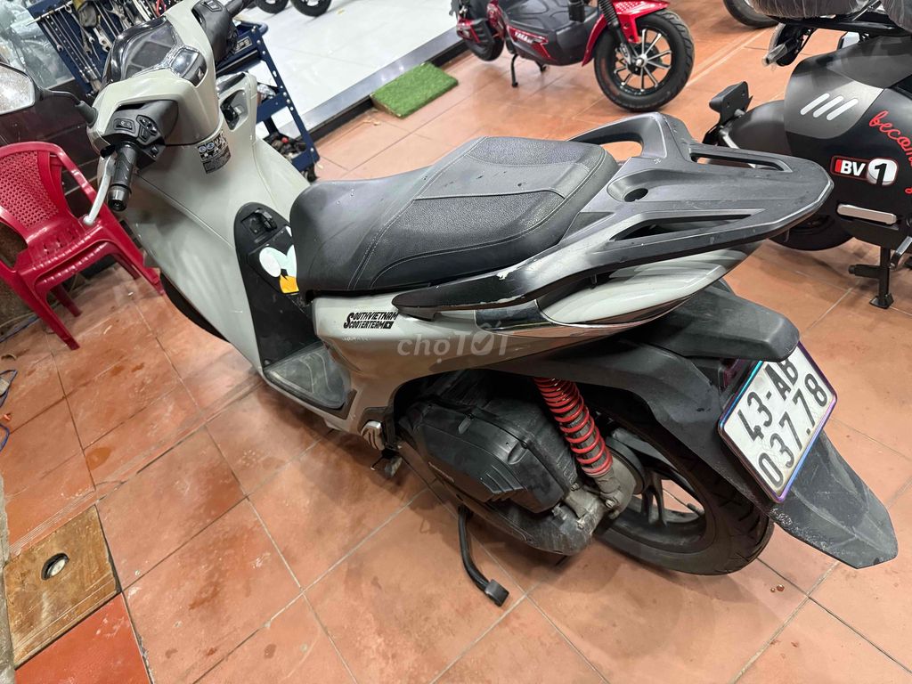 Скутер SH150, мало пробега