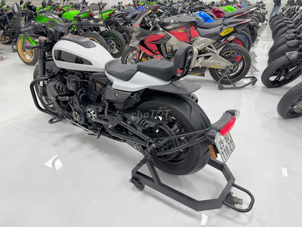 Harley-Davidson Sportster S 1250 Trắng Công Tử. Mua bán Xe máy tại Huyện Hoài Đức Hà Nội được đăng bởi Tấn Đạt MoTor Tổng Đại Lý Xe Giá Tốt Nhất Hà Nội hình 9