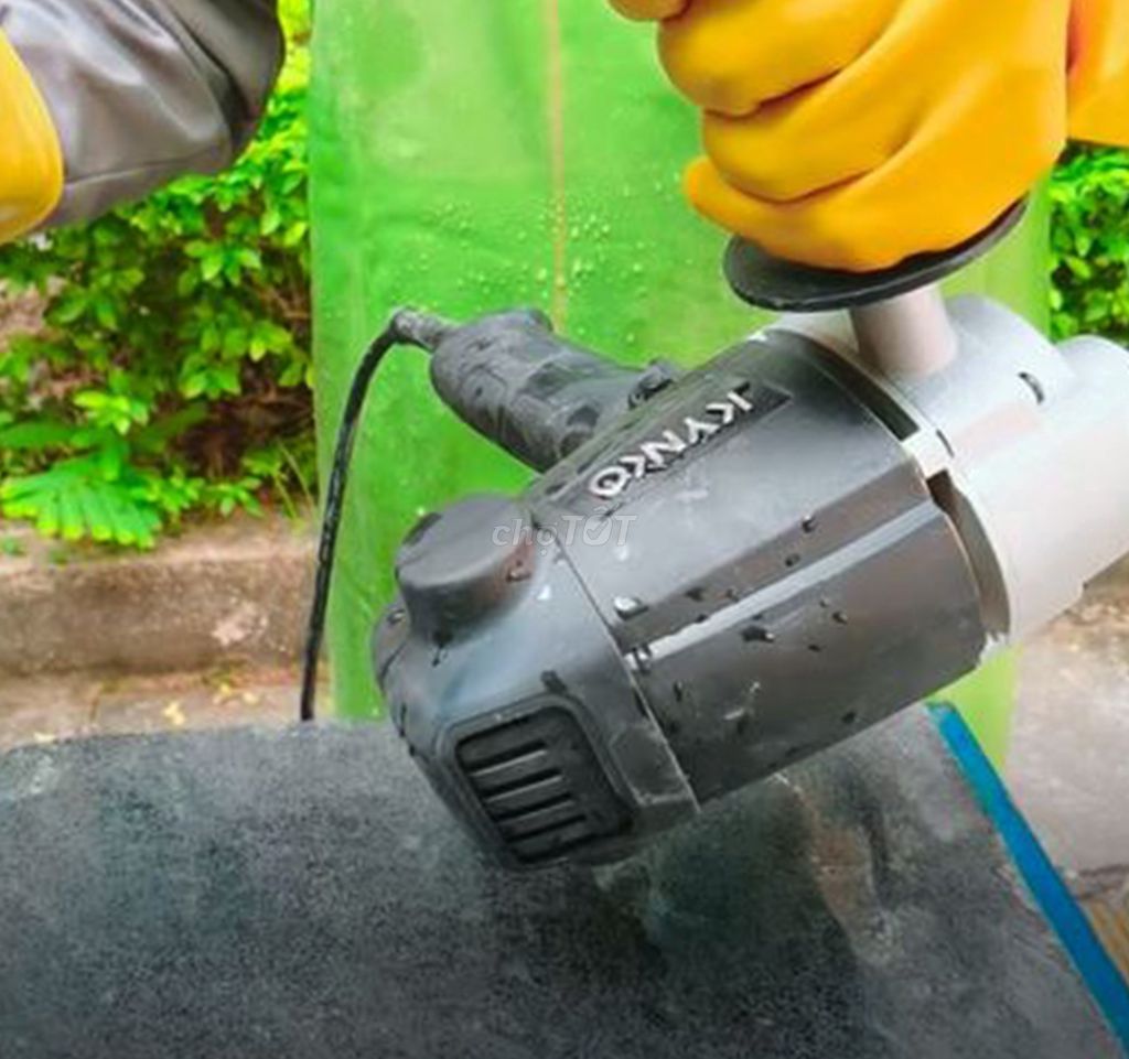 Máy đánh bóng đá Kynko KD05-150 Đen, Xám. Mua bán Đồ chuyên dụng, Giống nuôi trồng tại Quận Ba Đình Hà Nội được đăng bởi MÁY ĐIỆN CẦM TAY KYNKO CHÍNH HÃNG hình 1
