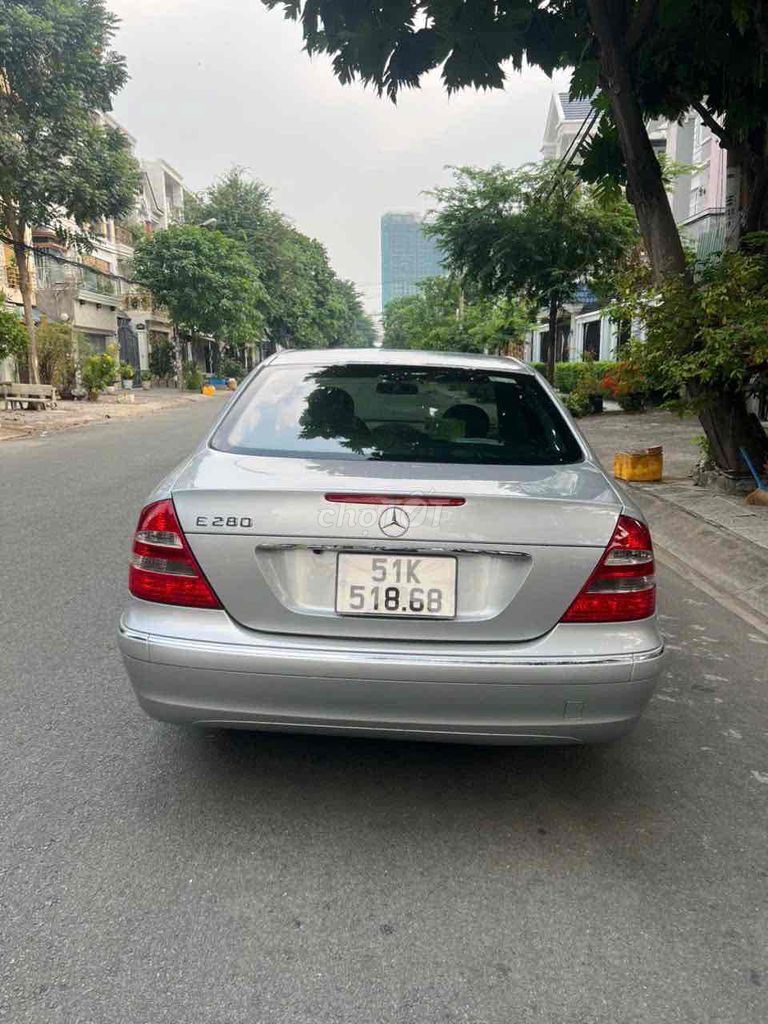 Mercedes-Benz E200 Bạc 5 chỗ. Mua bán Ô tô tại Quận Bình Tân Tp Hồ Chí Minh được đăng bởi  Mãnh hình 2