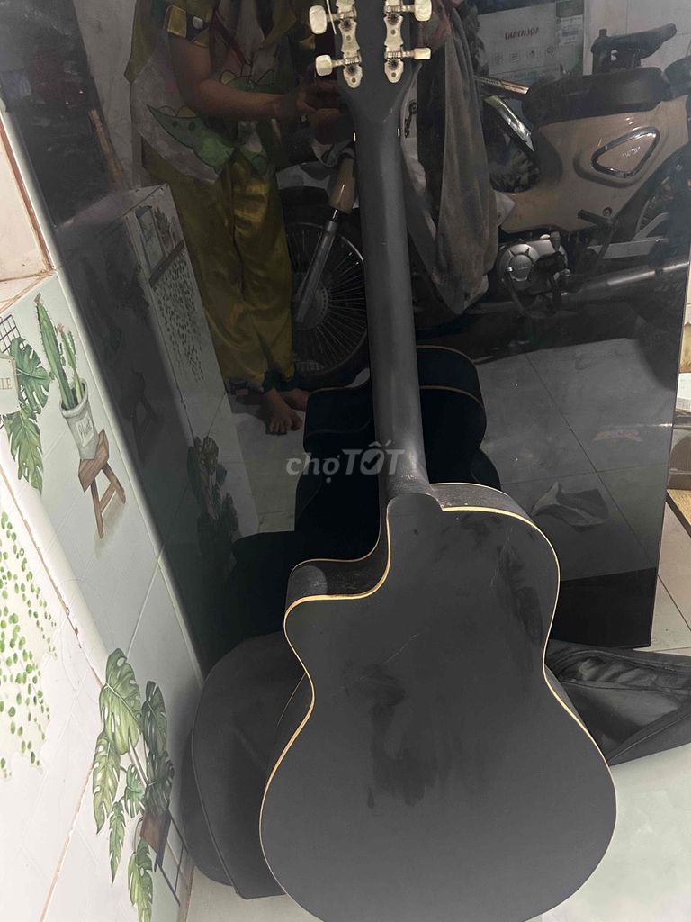 Đàn Guitar Yamaha Đen Đã qua sử dụng. Mua bán Nhạc cụ tại Huyện Hóc Môn Tp Hồ Chí Minh được đăng bởi Nhàn Nguyễn hình 1