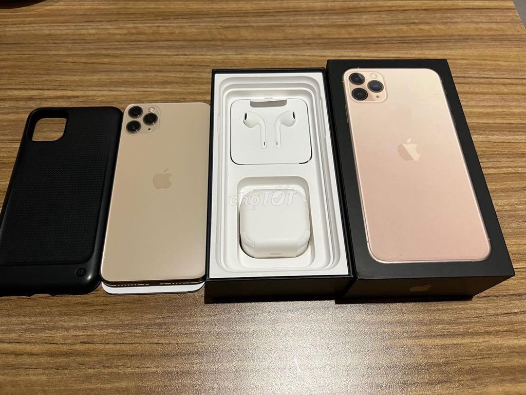 Iphone 11 promax 256 Vàng mới xài 6 tháng Fullbox