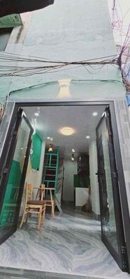 Hh 50 tr. Bán nhà Lê Thị Bạch Cát 2 lầu đẹp giá 2 tỷ380. Mua bán nhà ở tại Quận 11 Tp Hồ Chí Minh được đăng bởi lê xuân thảo