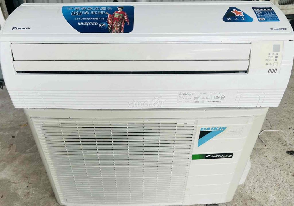 xả kho máy lạnh daikin 2HP invet bao trọn gói