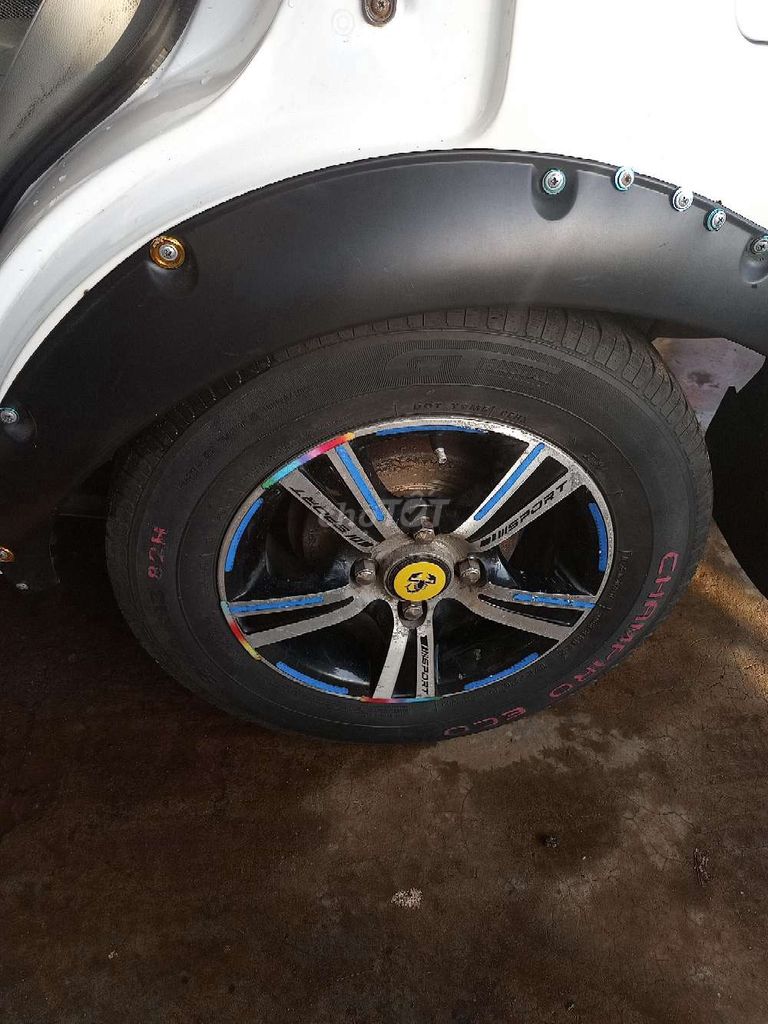 Mazda 323 Trắng 2000km. Mua bán Ô tô tại Huyện Krông Pắc Đắk Lắk được đăng bởi hau  hình 8