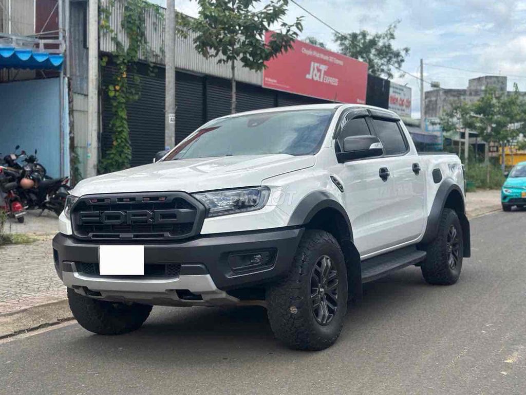 Ford Raptor 2022 Белый 53.000 км - 1 владелец