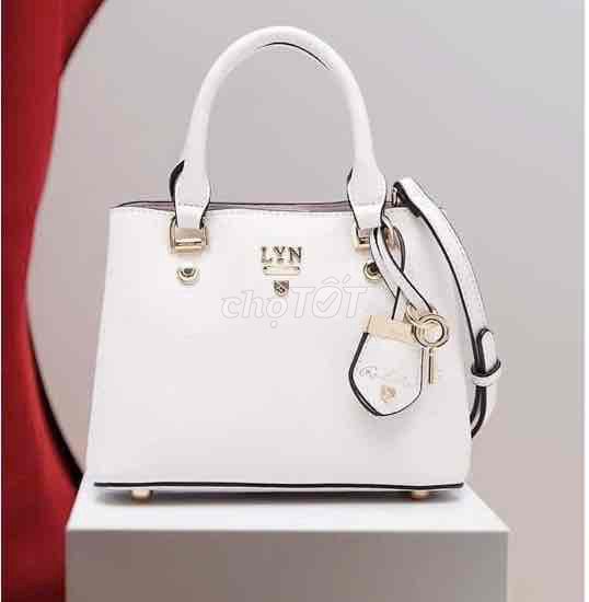 Pass Túi LYN size 20 Trắng new 100%. Mua bán Túi xách tại Quận Nam Từ Liêm Hà Nội được đăng bởi Hoa hình 1