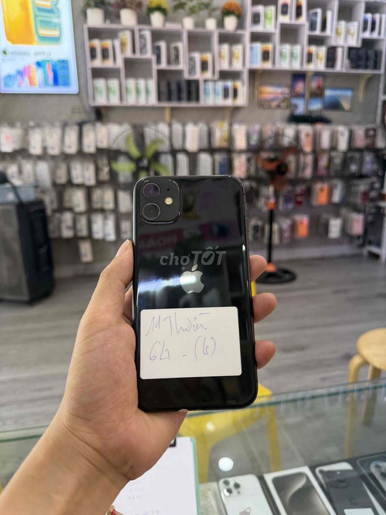 Apple iPhone 11 64GB QuốcTế zin. Mua bán Điện thoại tại Quận Hải Châu Đà Nẵng được đăng bởi Hoàng Táo 273 Nguyễn Hoàng Đà Nẵng hình 1