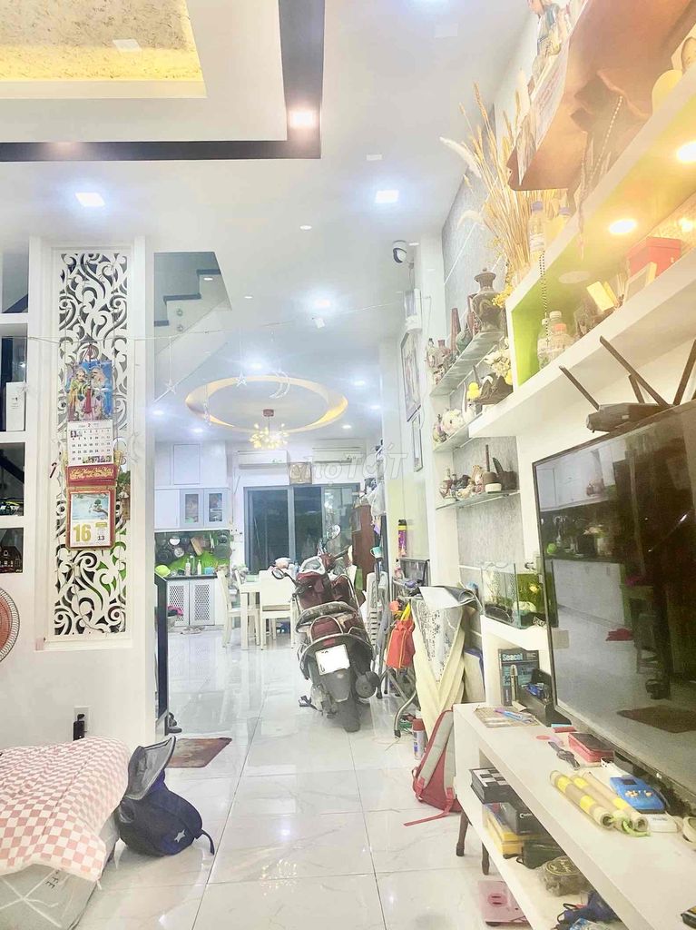 NHÀ ĐẸP-75M2-4 TẦNG- HOÀNG HOA THÁM- TRUNG TÂM PHÚ NHUẬN