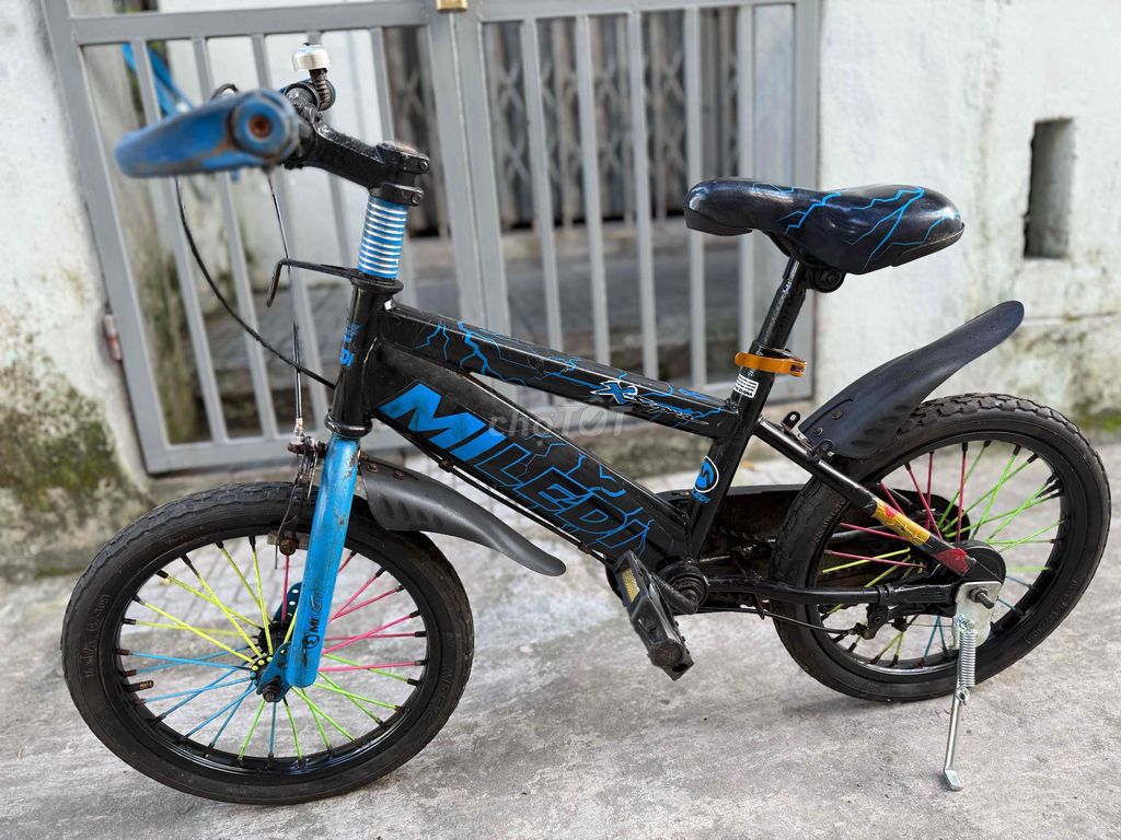 xe đạp bé trai từ 4-6 tuổi. Mua bán Xe đạp tại Thành phố Huế Thừa Thiên Huế được đăng bởi Biên hình 2