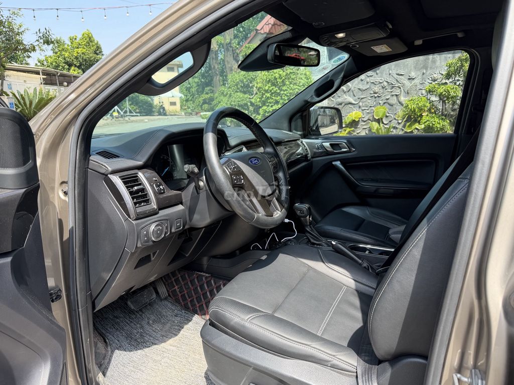 Bán Ford Everest 2020 Titanium 2 cầu full đẹp. Mua bán Ô tô tại Quận 12 Tp Hồ Chí Minh được đăng bởi Khánh hình 6