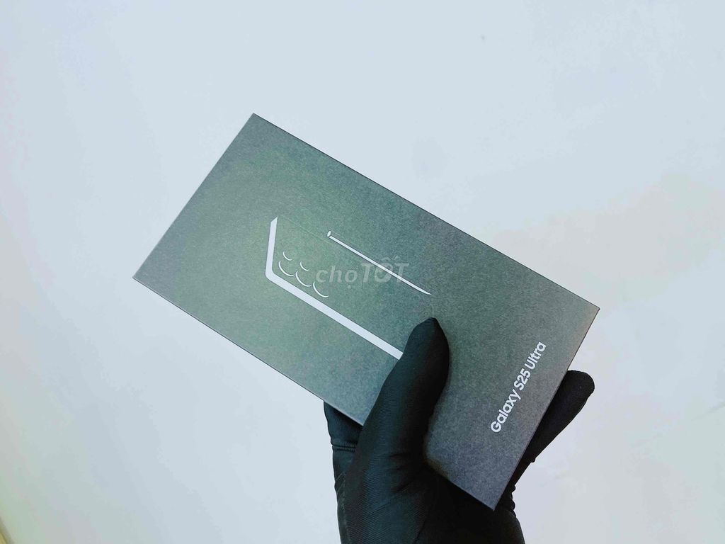 Samsung S25 Ultra 256G Bạc fullbox newseal VN 100%. Mua bán Điện thoại tại Quận Hải Châu Đà Nẵng được đăng bởi Hoàng Anh Tuấn hình 1