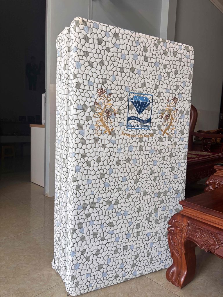 Nệm Kim Cương Cao su tổng hợp 1m2x2m Như mới. Mua bán Giường, chăn ga gối nệm tại Thành phố Buôn Ma Thuột Đắk Lắk được đăng bởi Tuyen Nguyen hình 1