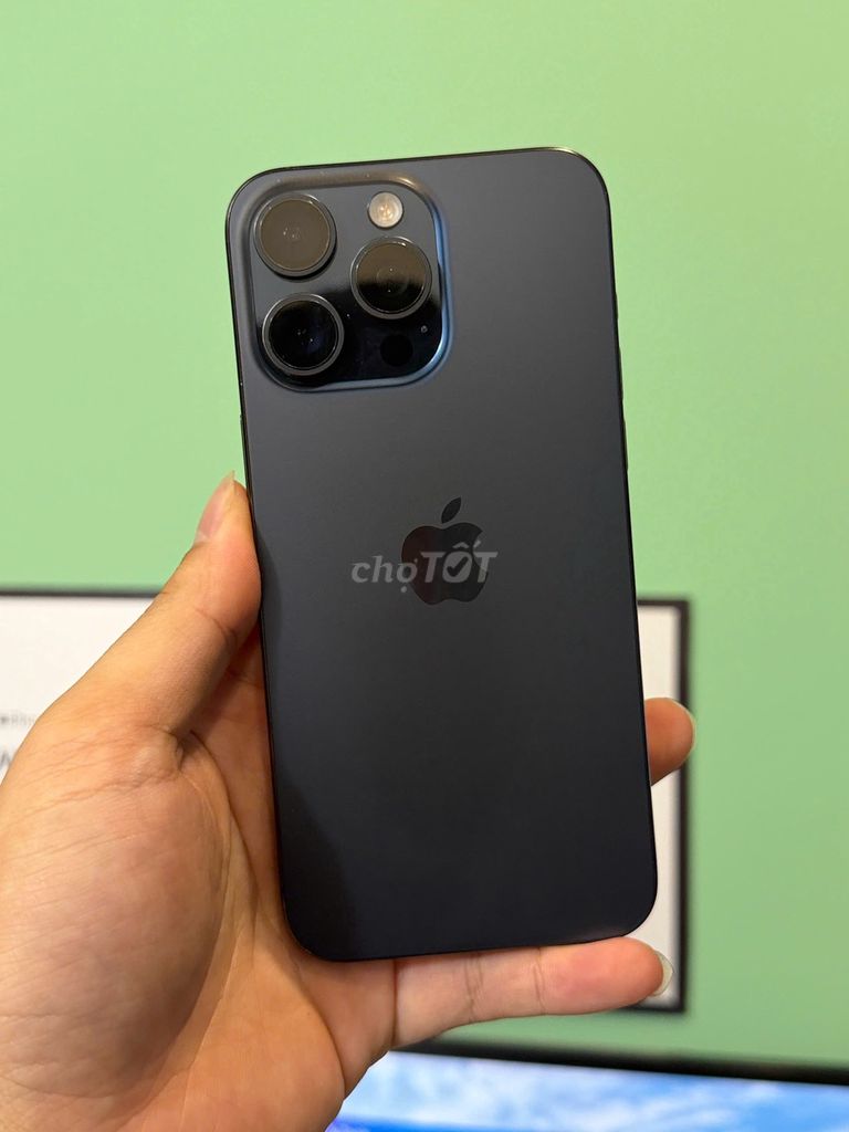 😭iphone 15 pro max quốc tế 512gb zin màn mực . Mua bán Điện thoại tại Quận Thanh Xuân Hà Nội được đăng bởi Thành Vũ Mobile hình 1