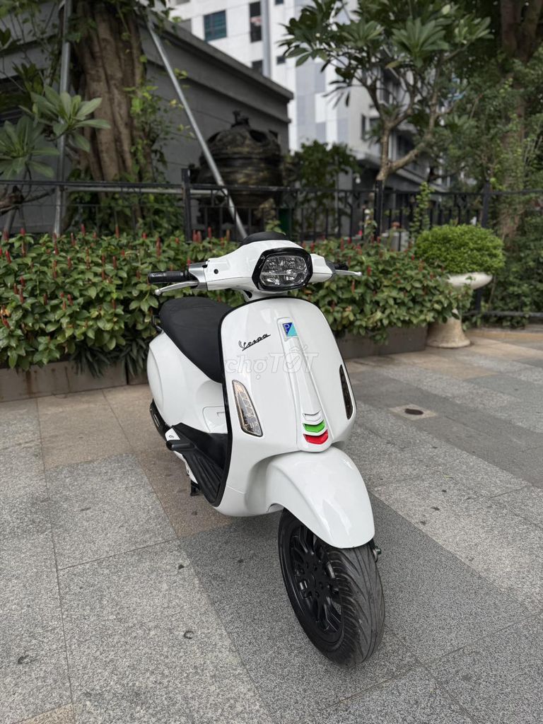 VESPA SPRINT tặng cặp dầu, gương, thảm trải sàn. Mua bán Xe máy tại Quận Cầu Giấy Hà Nội được đăng bởi minh khang hình 6