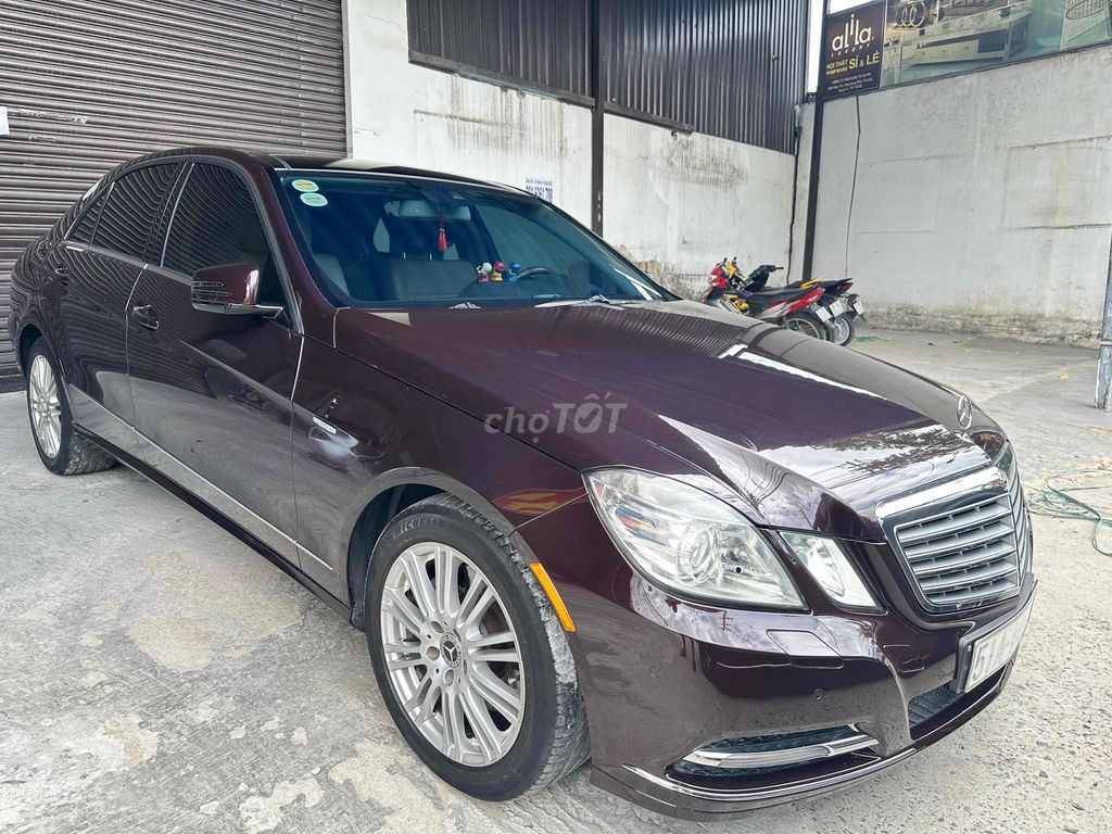 Mercedes Benz E300 2010 Elegance 1 chủ từ đầu. Mua bán Ô tô tại Quận 7 Tp Hồ Chí Minh được đăng bởi Lâm Bình hình 4
