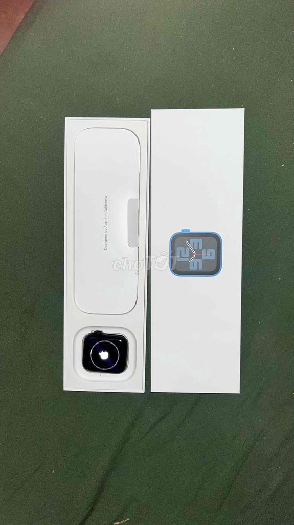 apple watch SE (gen 2) gps 40mm midnight pin 100%