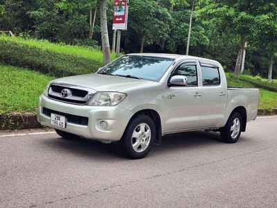 Toyota Hilux sx2011 máy dầu ,xe zin đét .. Mua bán Ô tô tại Huyện Sóc Sơn Hà Nội được đăng bởi Thế Auto 