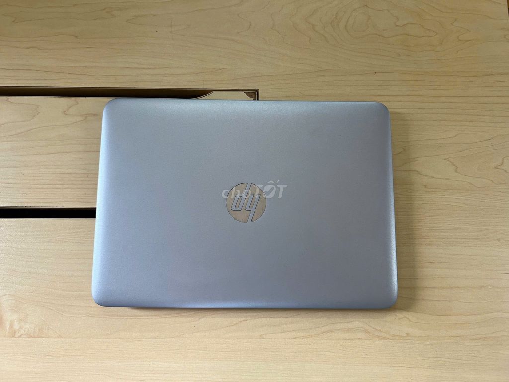 HP 820G3 i5 nhỏ xinh màn Full HD hiếm có . Mua bán Laptop tại Quận Thanh Xuân Hà Nội được đăng bởi Tuấn Minh hình 1