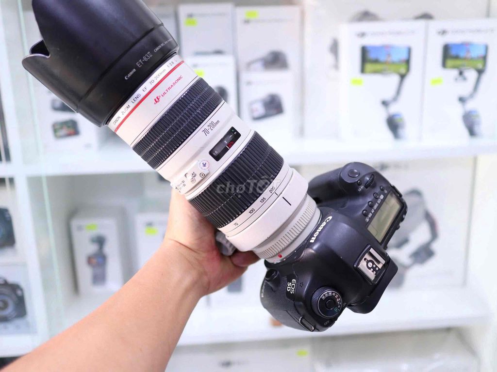 Máy ảnh Canon 5D Mark III EF 70-200mm f/2.8 L. Mua bán Máy ảnh, Máy quay tại Thành phố Thủ Dầu Một Bình Dương được đăng bởi Chinh Lee hình 1