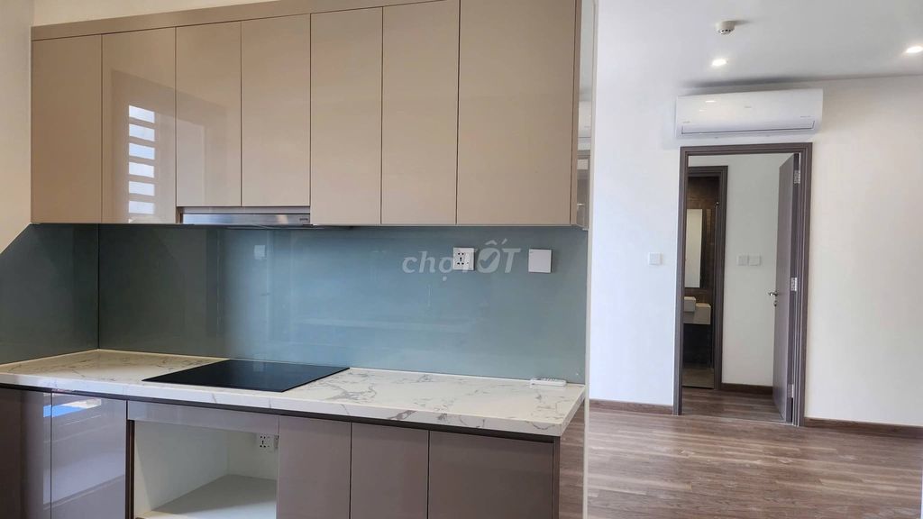 Аренда 3-комнатной квартиры в Vinhomes Ocean Park, базовая мебель, 9.5 млн