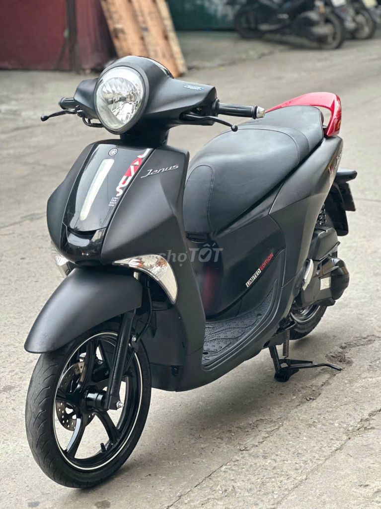 Cấn bán Janus khóa smartkey cực mới rất đẹp. Mua bán Xe máy tại Quận Nam Từ Liêm Hà Nội được đăng bởi E Hằng hình 3