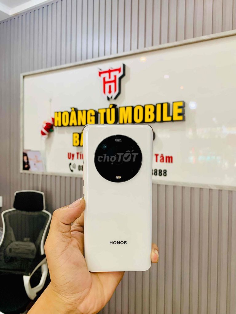 Honor Magic 4 Pro 8/256GB Trắng. Mua bán Điện thoại tại Quận Liên Chiểu Đà Nẵng được đăng bởi Hoàng Tú Mobile hình 1
