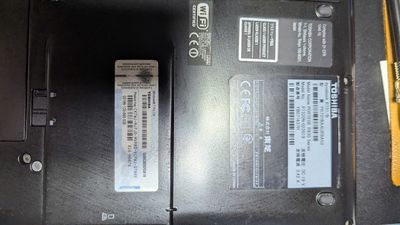 Bán laptop Toshiba. Mua bán Laptop tại Quận 1 Tp Hồ Chí Minh được đăng bởi Một thứ duy nhất bạn cần