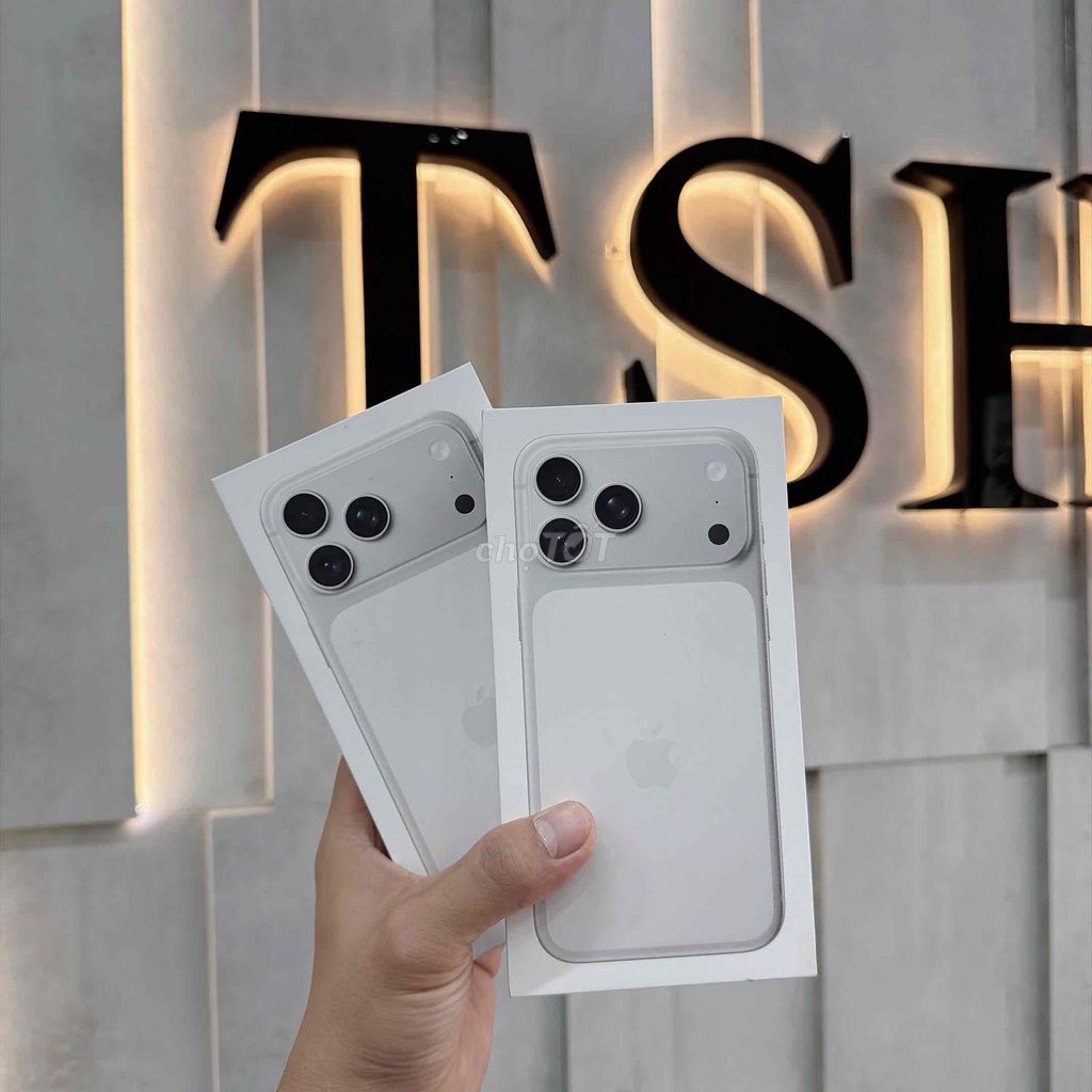 iPhone 17 Pro Max 512GB Bạc New Việt Nam. Mua bán Điện thoại tại Quận Thanh Khê Đà Nẵng được đăng bởi Thiện Lê TShop 16 Lê Đình Lý hình 1