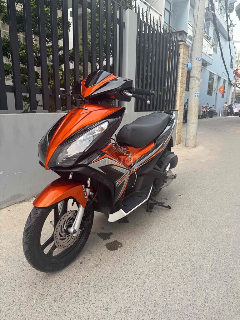 Honda Air Blade 2013 оранжево-черный