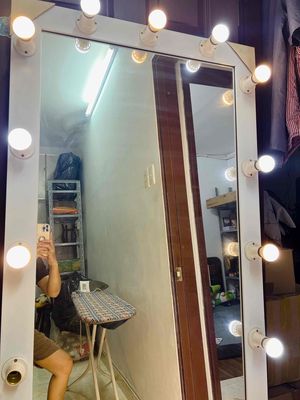 Gương soi toàn thân đèn led. Mua bán Nội thất, đồ gia dụng khác tại Quận Tân Phú Tp Hồ Chí Minh được đăng bởi Thanh nhi