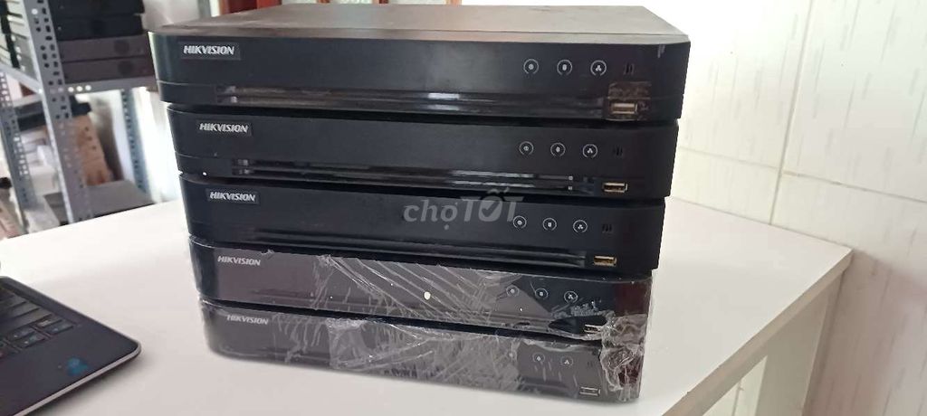 Đầu ghi Hikvision DS-7204HQHI-K1(S) Đen. Mua bán Máy ảnh, Máy quay tại Huyện Mỏ Cày Bắc Bến Tre được đăng bởi Thanh Lý Tháo Dỡ Văn Phòng Tận Nơi hình 1