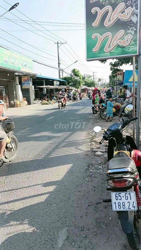 Bán nhà mặt tiền Chợ Rạch Cam