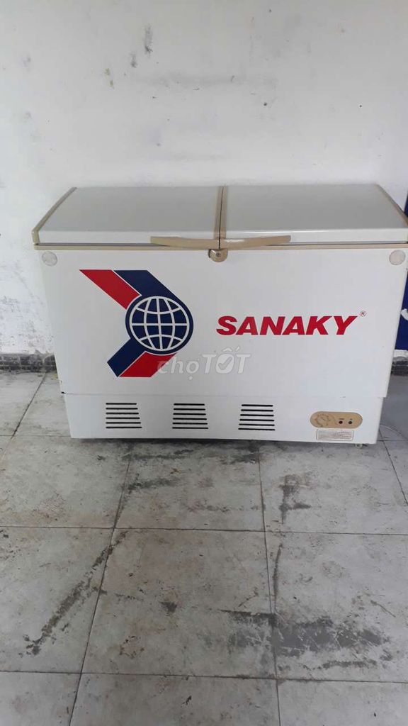 Tủ đông mát Sanaky 300 lít