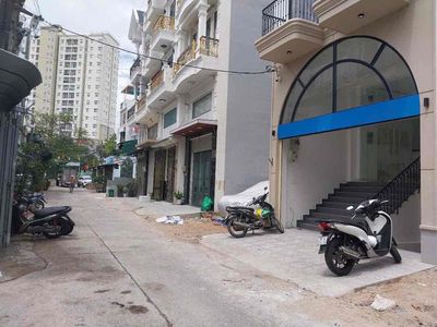 CHDV CAO CẤP – ĐANG KHOÁN 450TR / 1 NĂM –  MỚI XÂY 6 TẦNG THANG MÁY. Mua bán nhà ở tại Quận 12 Tp Hồ Chí Minh được đăng bởi Mạnh bds